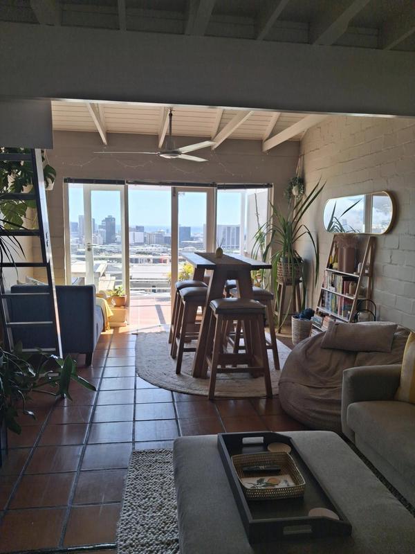 2 Bedroom Property for Sale in Vredehoek Western Cape